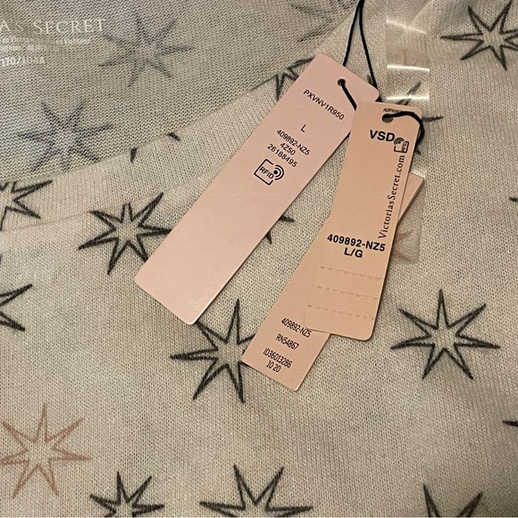 Victoria’s Secret Cozy Knit Sleep Set - Picture 7 of 12